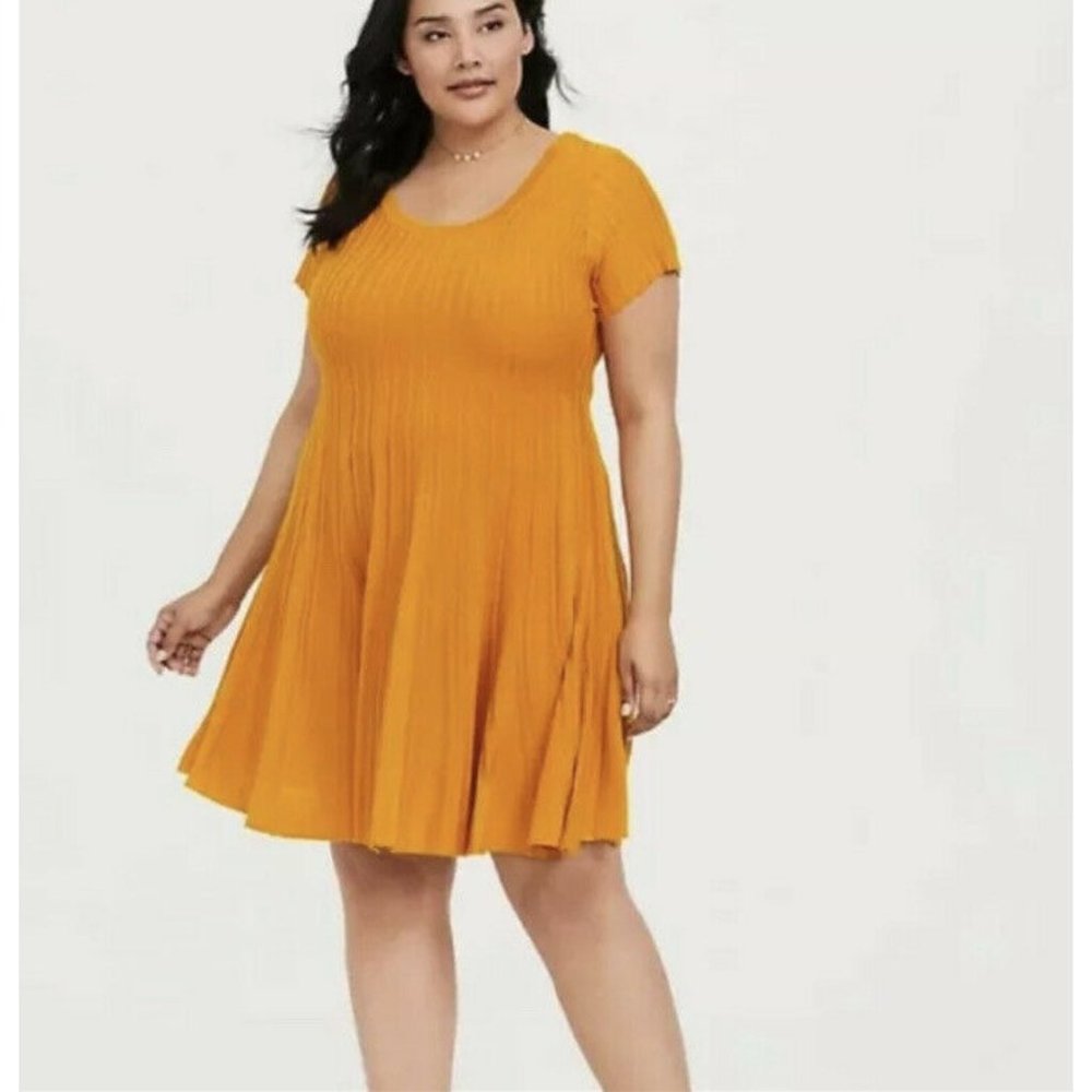 TORRID Knit ribbed Flared Skater Dress M/L Gold 00